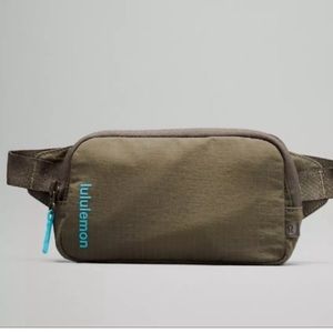Lululemon Everywhere Mini Belt Bag - Carob Brown
